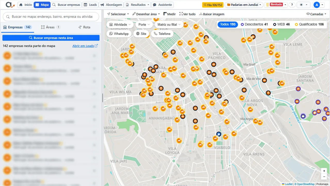 O mapa do projeto: à esquerda, a lista do que está na tela; em cima do mapa, os filtros